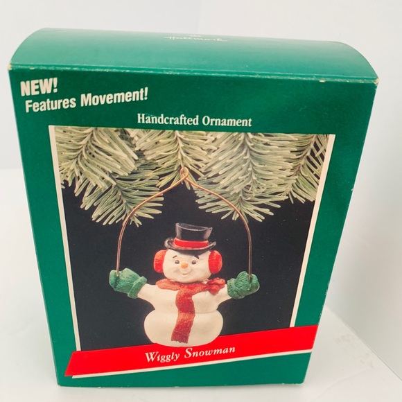 1989 Hallmark Ornament Wiggly Snowman 
Hallmark Keepsake Ornament - Picture 8 of 9